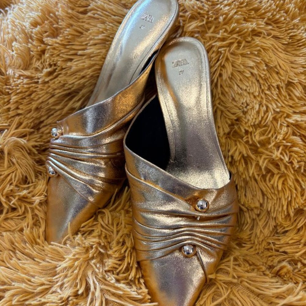 Zara Kitten Heel Pumps